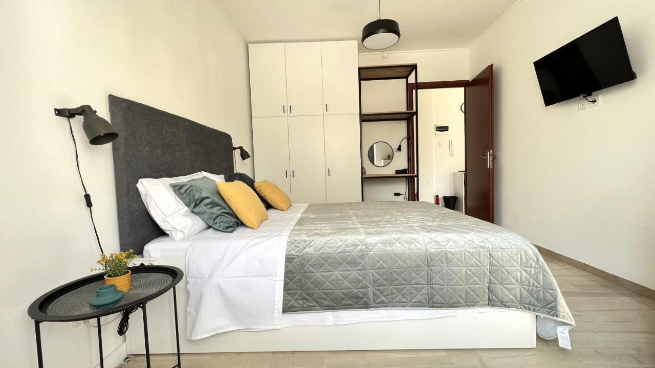 Zeus Bright & New Apartment - 25' Walk To The Acropolis Athens Luaran gambar